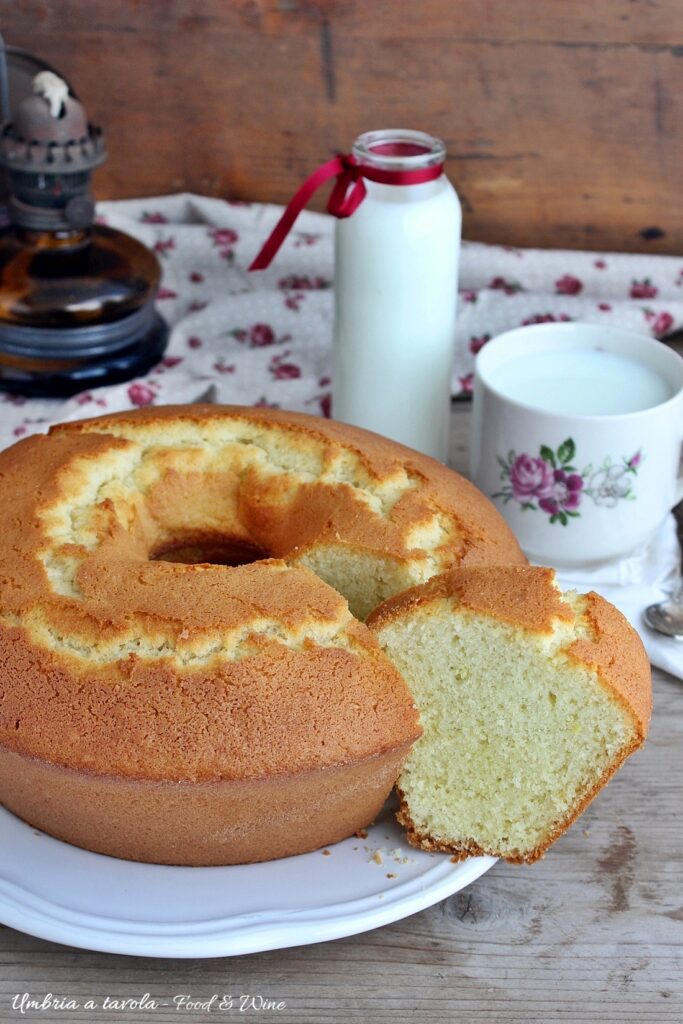 torcolo umbro (ciambellone) al latte e limone