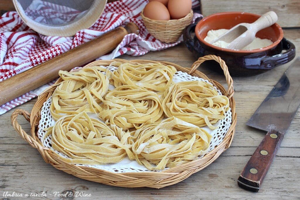 tagliatelle fatte in casa