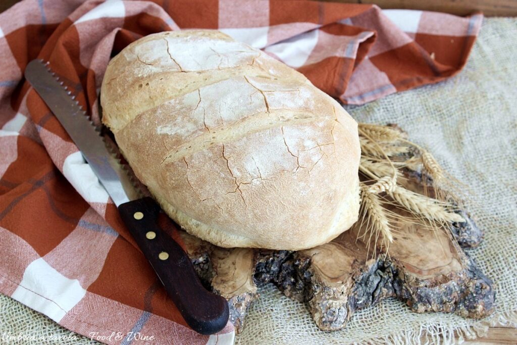 filone di pane sciapo umbro